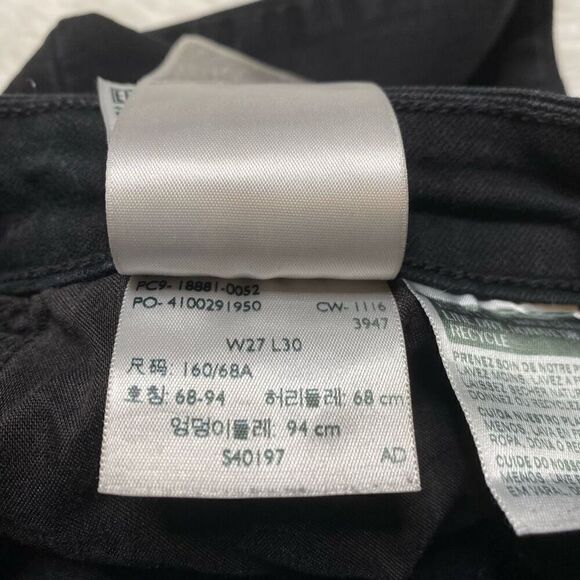 Levis 711 Skinny Black Jeans Womens Size 27x30 Mid Rise Stretch Comfort - Picture 2 of 10